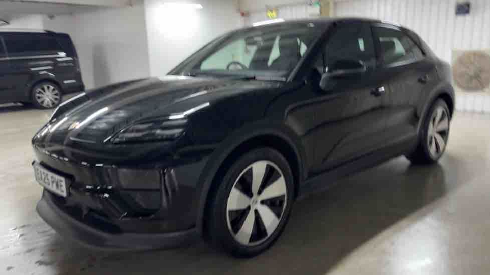 More views of Porsche Macan