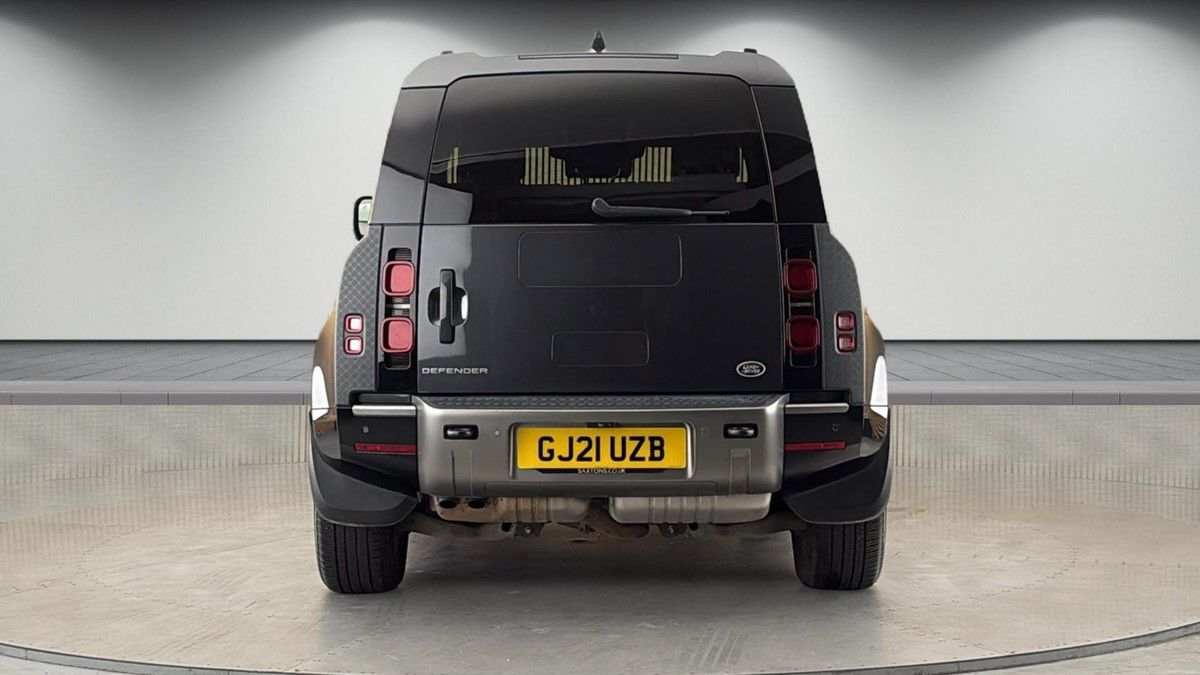 Land Rover Defender 90 Image 4