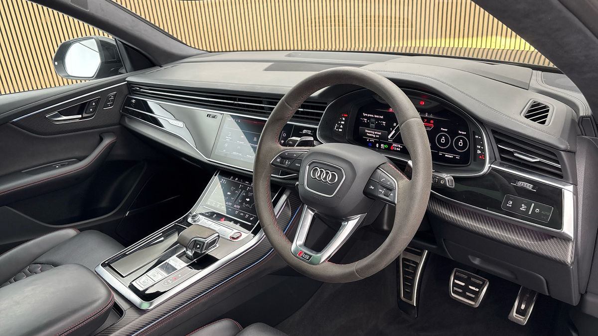 Audi RSQ8 Image 5