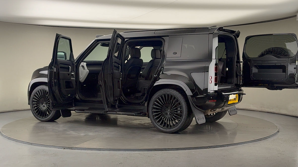 More views of Land Rover Defender 110