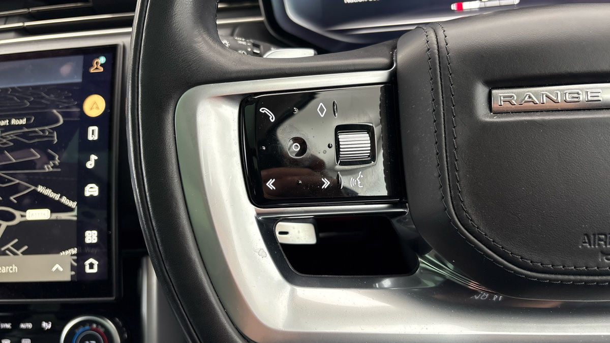 Land Rover Range Rover Image 13