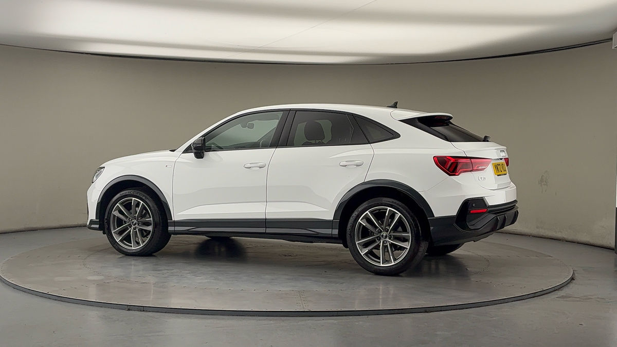 More views of Audi Q3