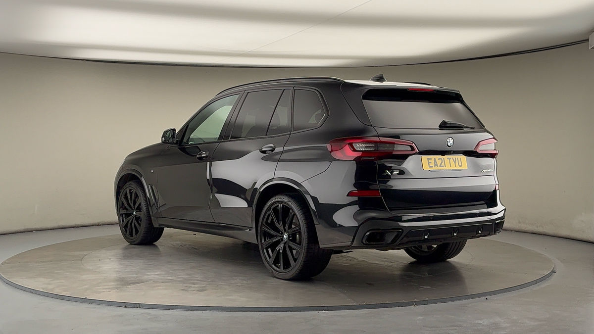 BMW X5 Image 2