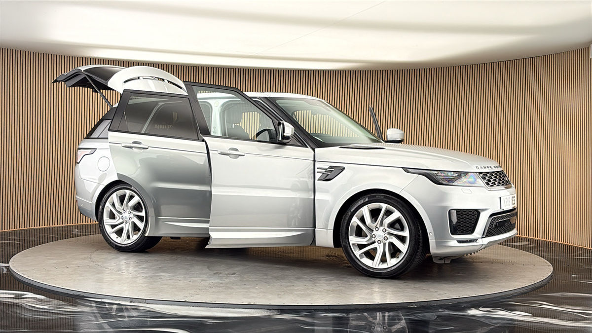 More views of Land Rover Range Rover Sport