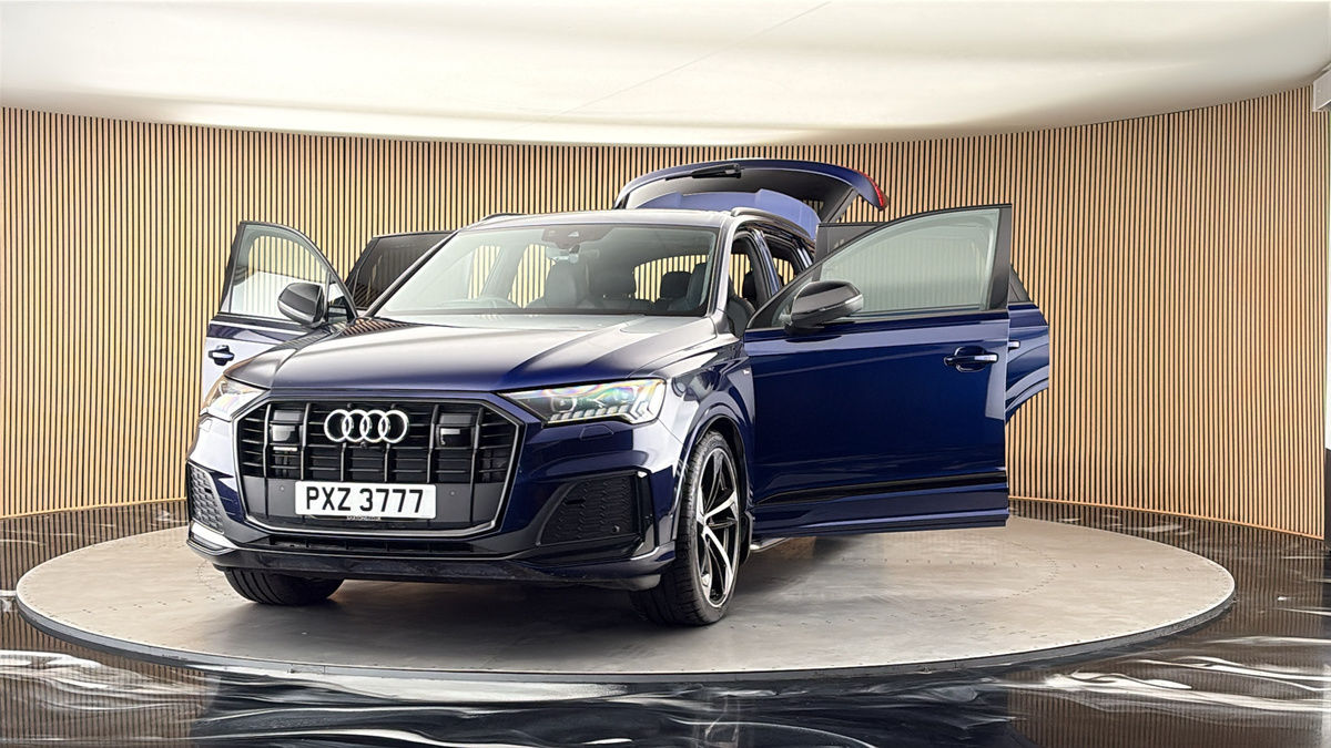 More views of Audi Q7
