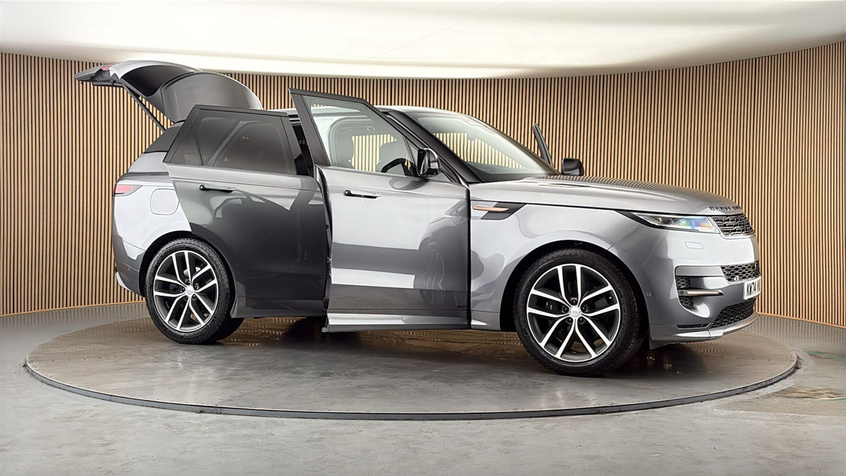 More views of Land Rover Range Rover Sport