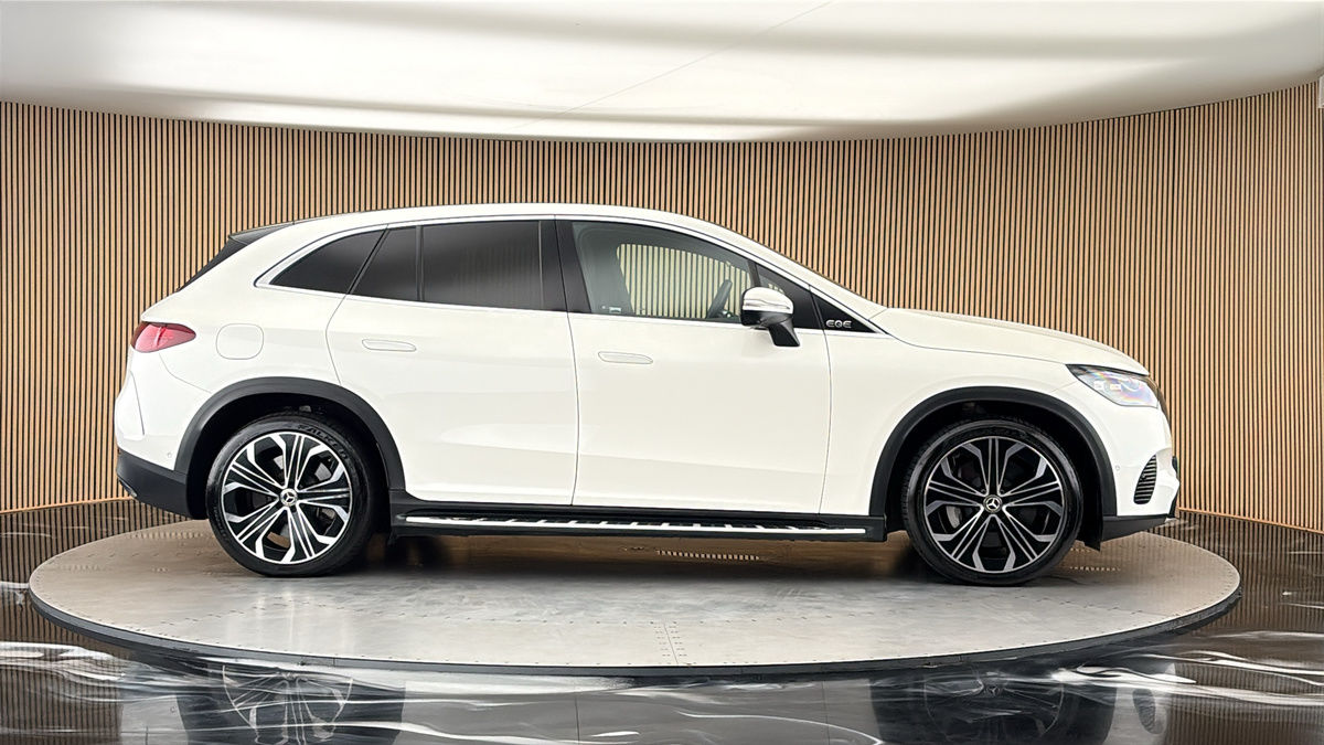 More views of Mercedes-Benz EQE