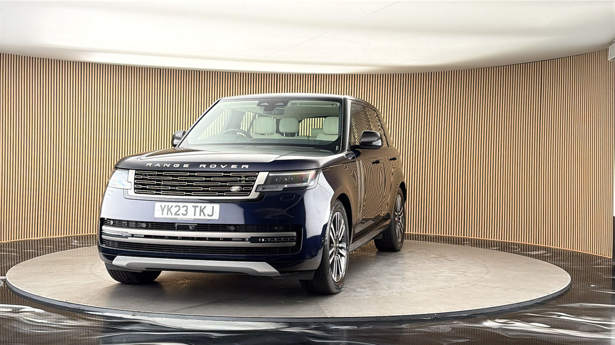 More views of Land Rover Range Rover