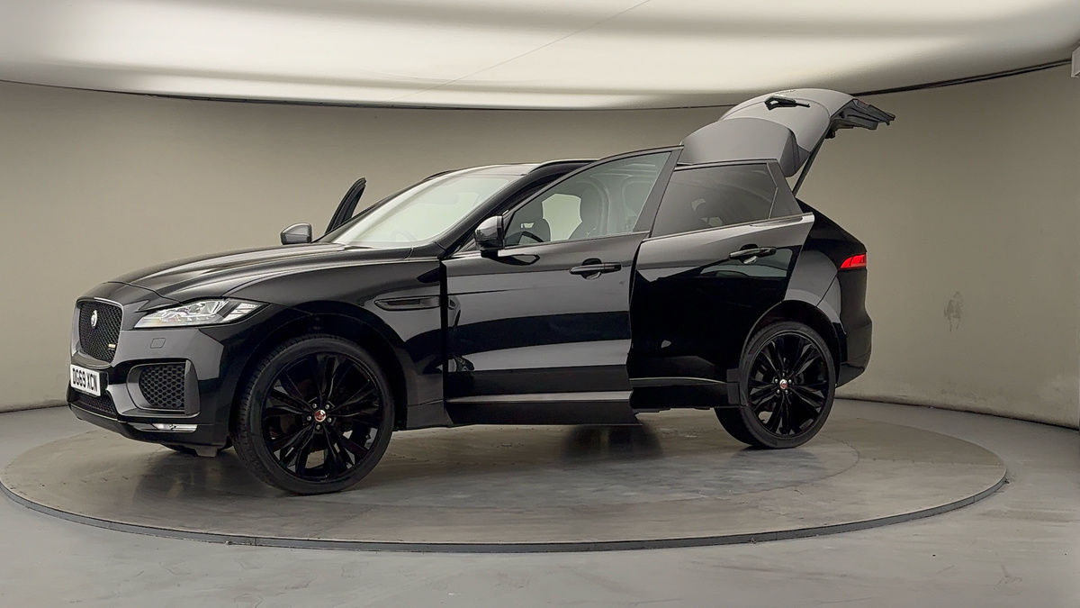 More views of Jaguar F-PACE