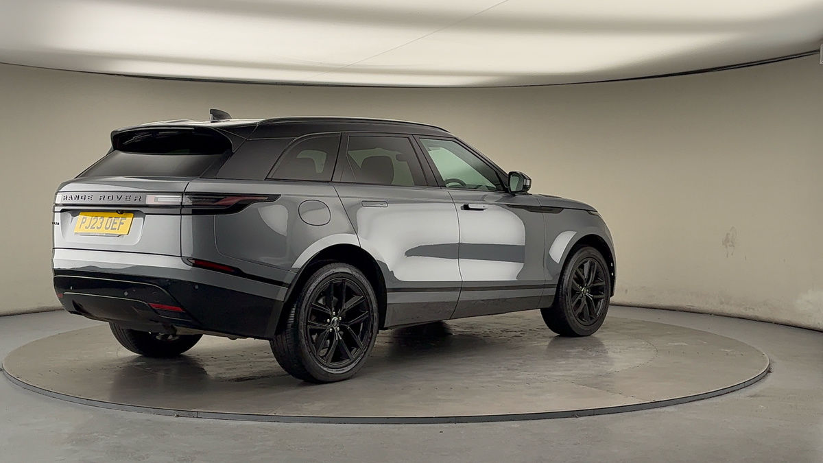 Land Rover Range Rover Velar Image 21
