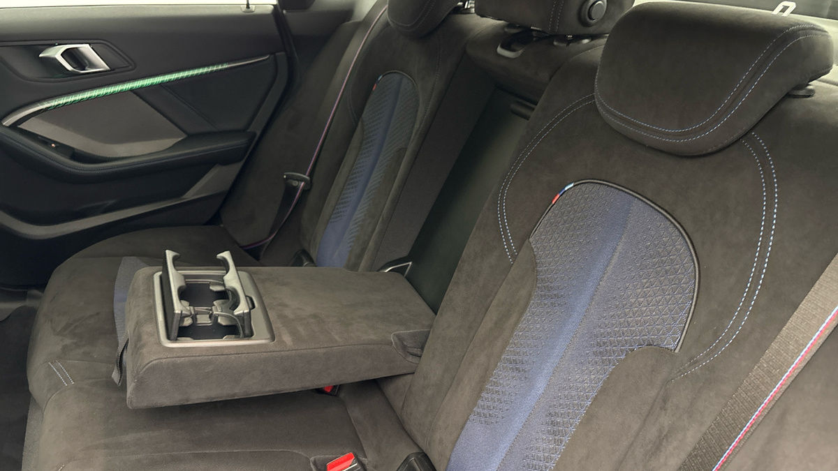 BMW 2 Series Image 9