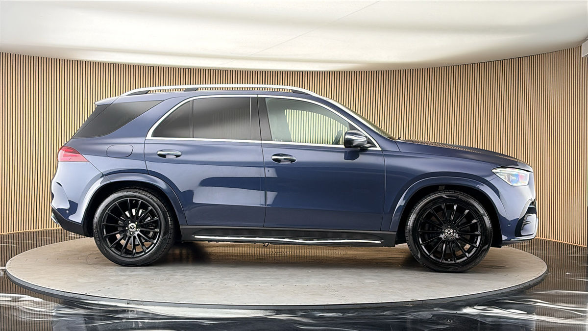More views of Mercedes-Benz GLE