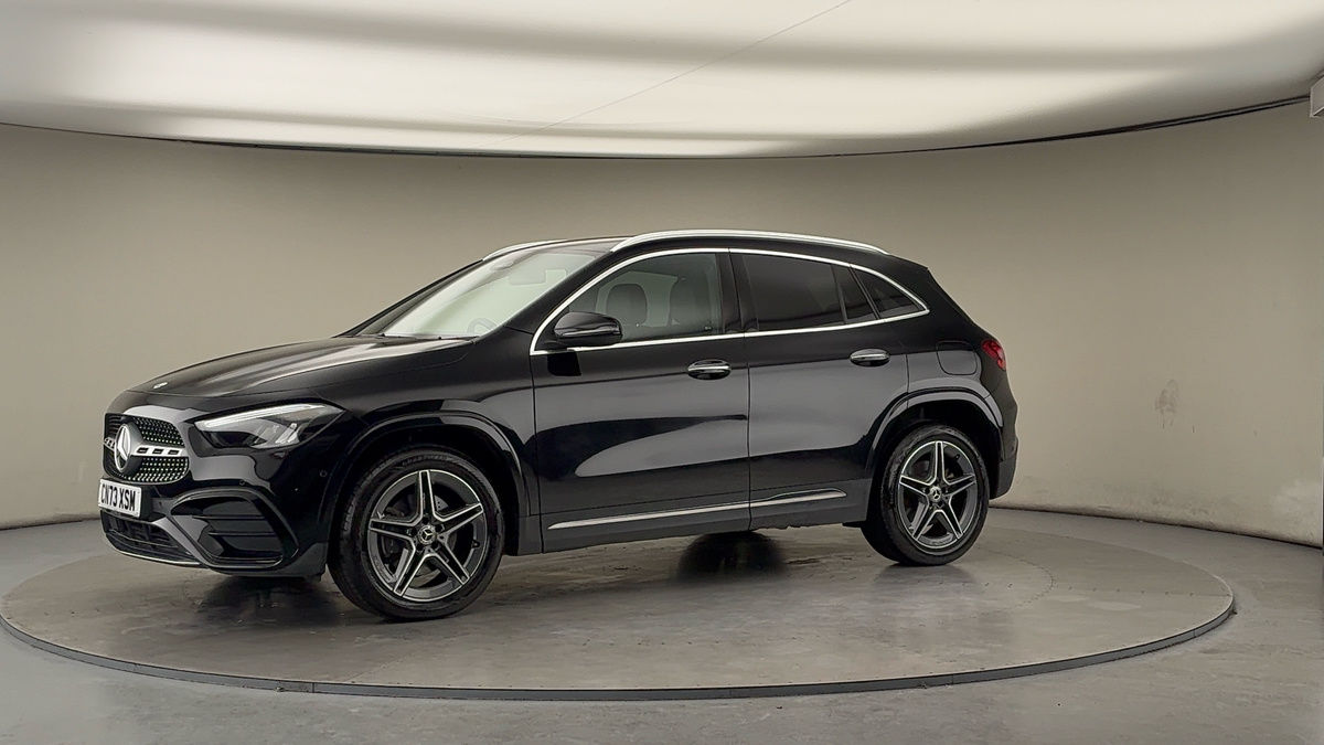 More views of Mercedes-Benz GLA