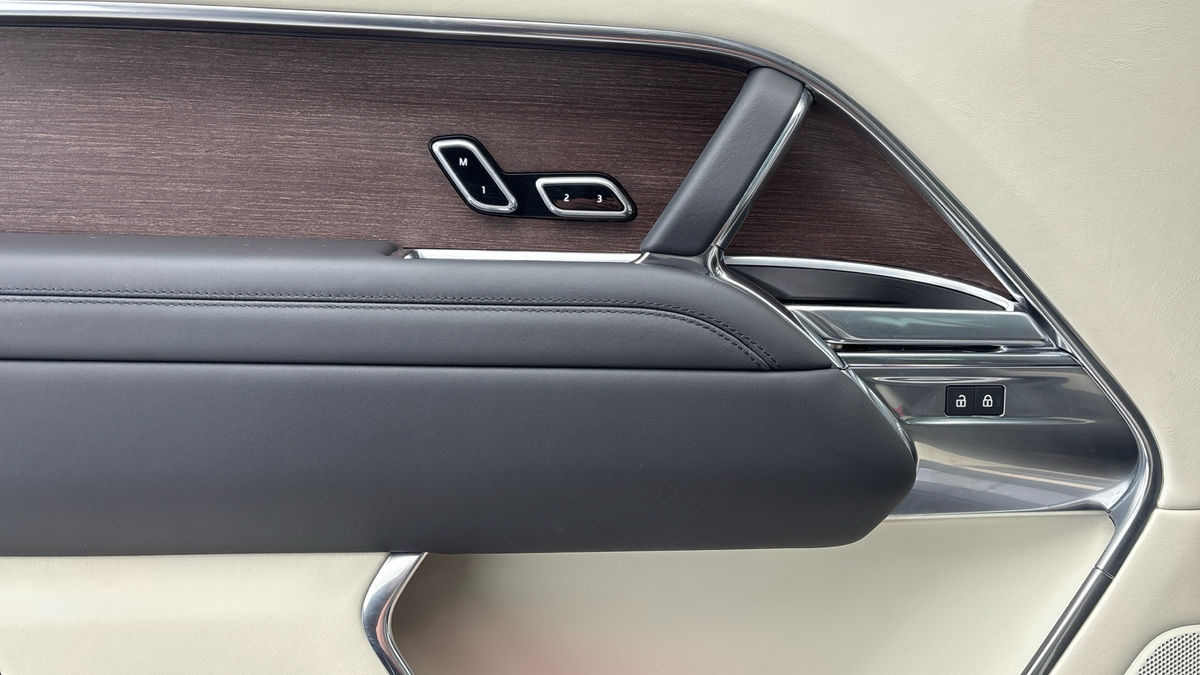 Land Rover Range Rover Image 19