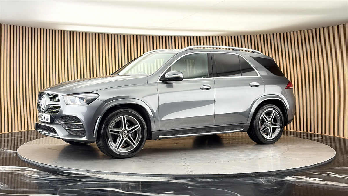 More views of Mercedes-Benz GLE