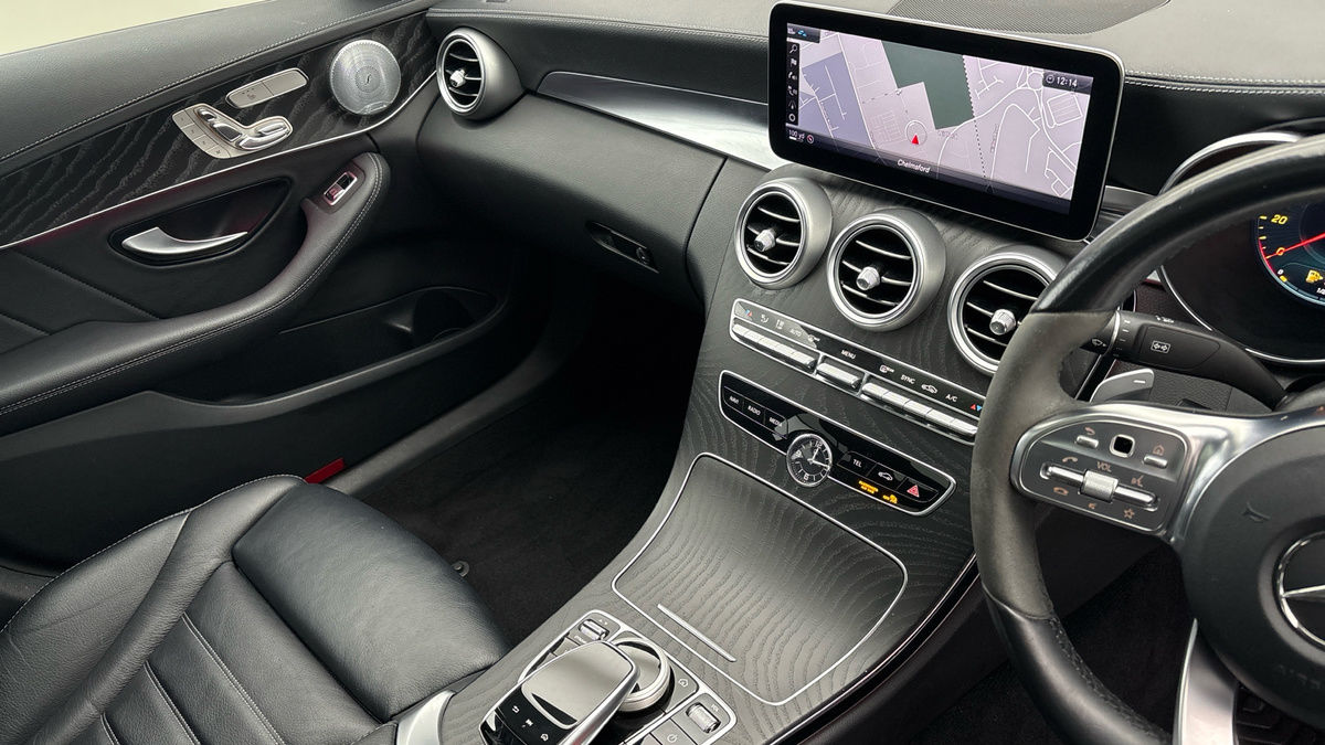 Mercedes-Benz C Class Image 18