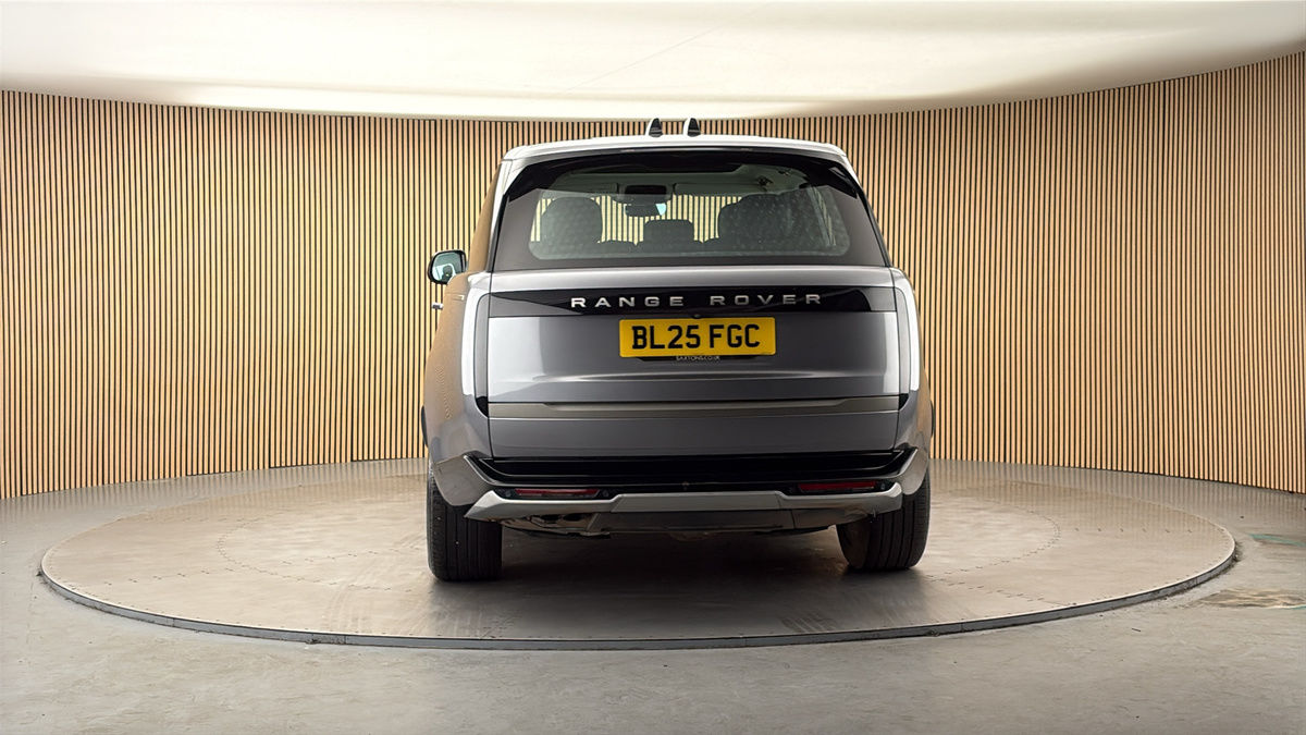 More views of Land Rover Range Rover