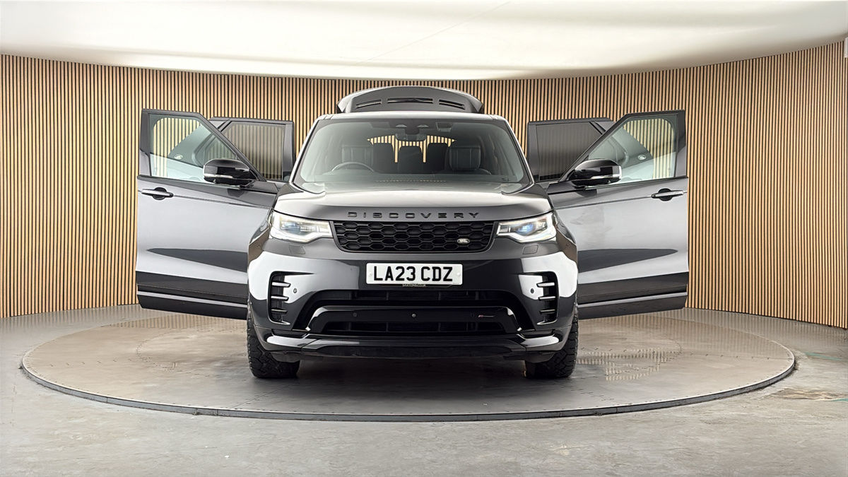 More views of Land Rover Discovery