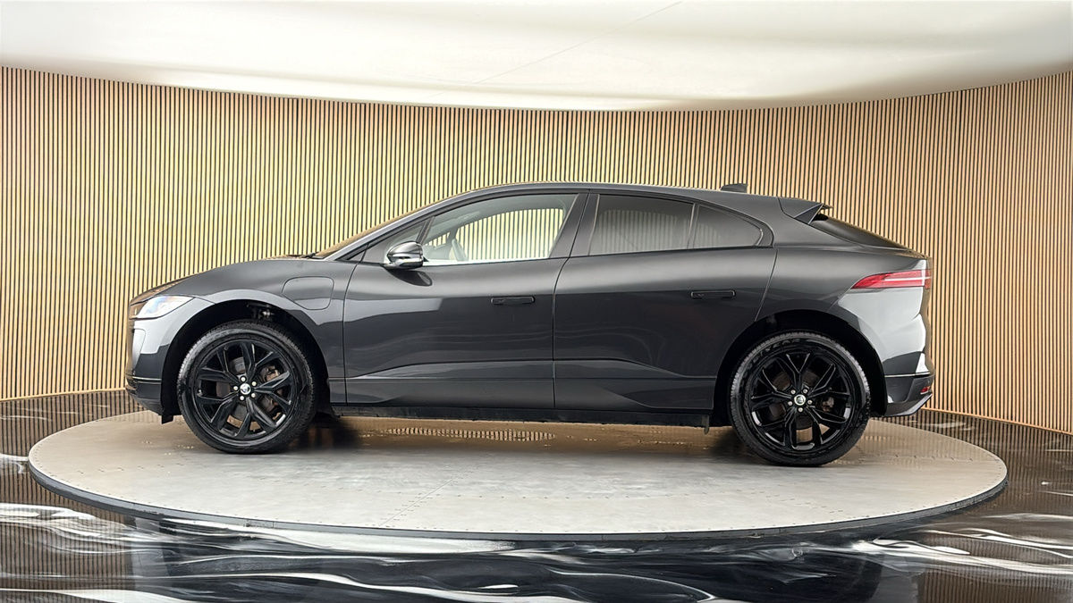 Jaguar I-PACE Image 15
