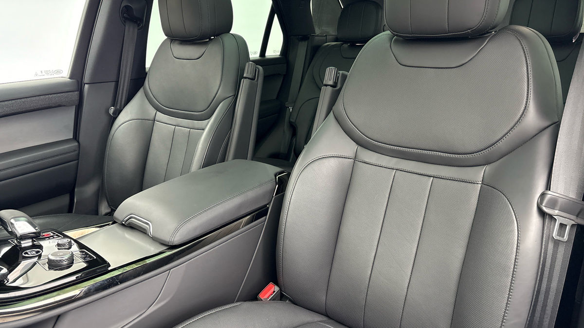 Land Rover Range Rover Sport Image 7