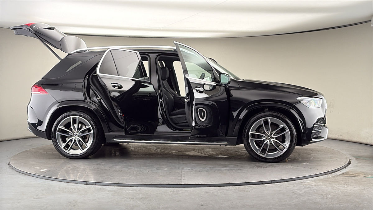 More views of Mercedes-Benz GLE