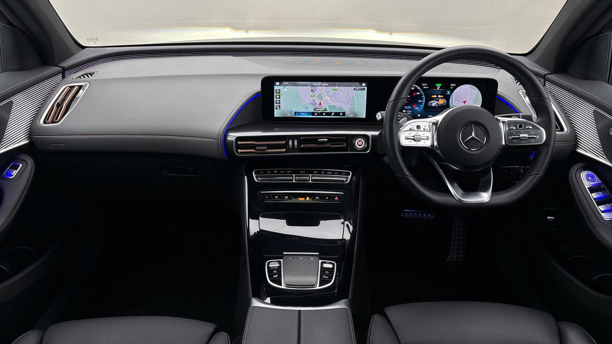 Mercedes-Benz EQC Image 12