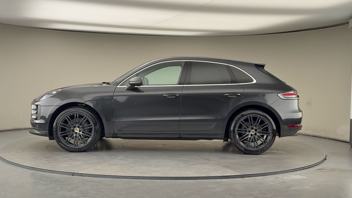 Porsche Macan Image 15