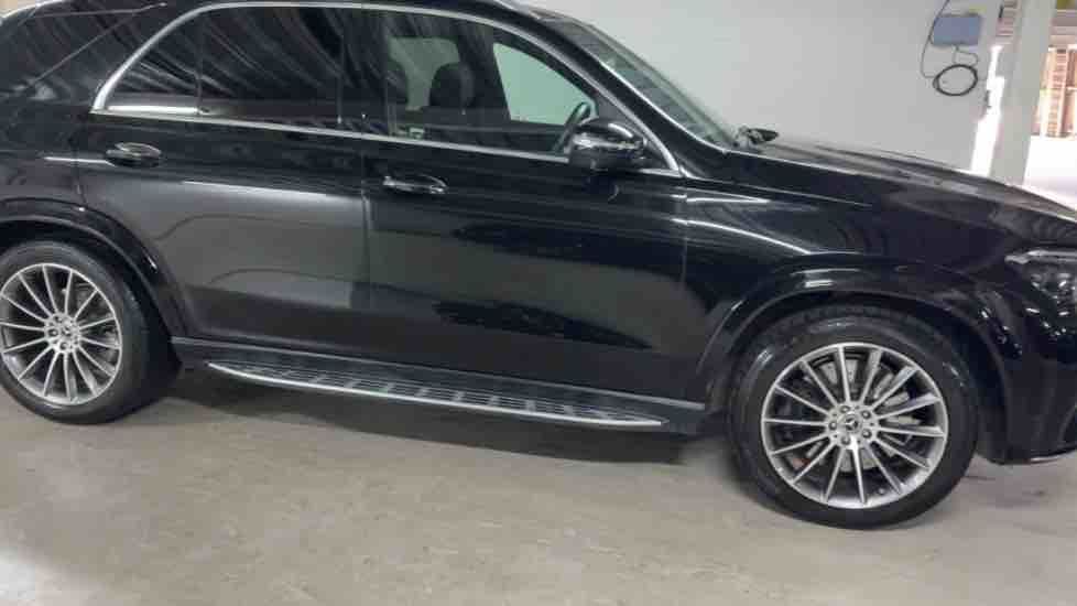 More views of Mercedes-Benz GLE