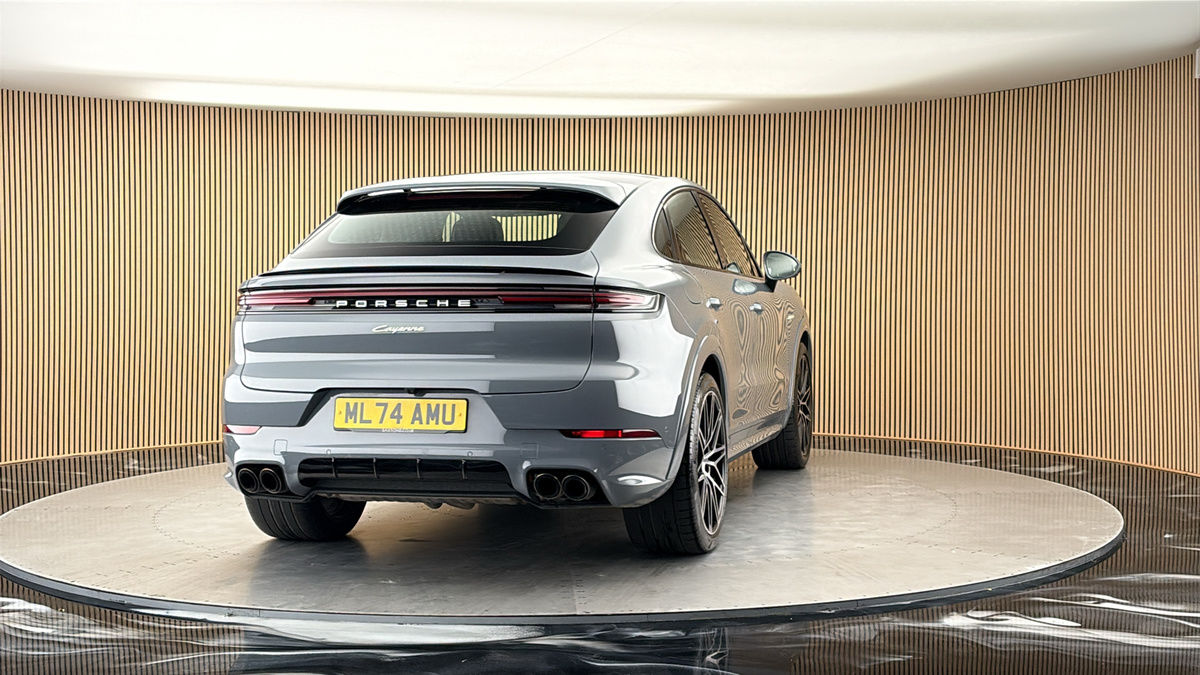 More views of Porsche Cayenne
