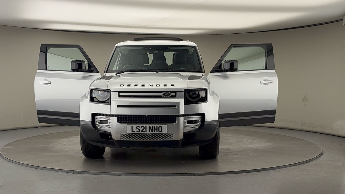 More views of Land Rover Defender 90