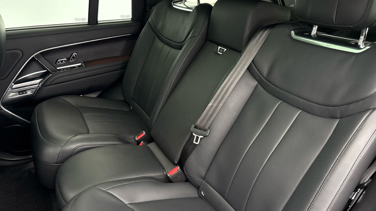 Land Rover Range Rover Image 8