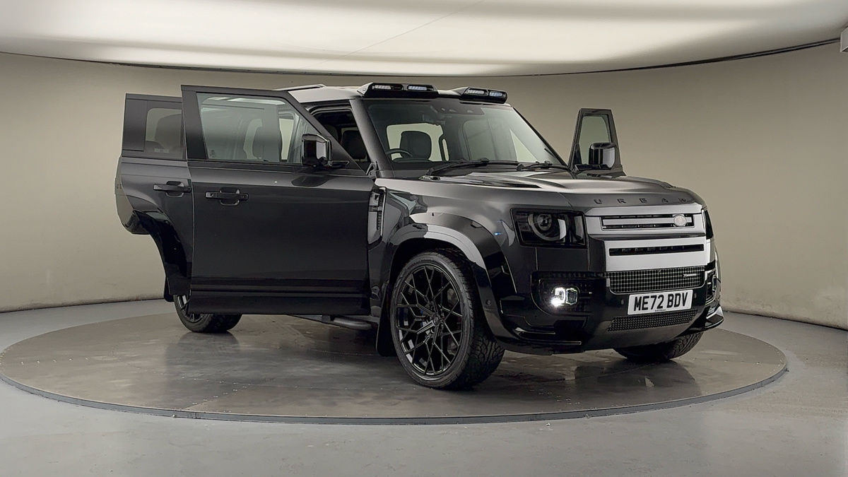 More views of Land Rover Defender 110