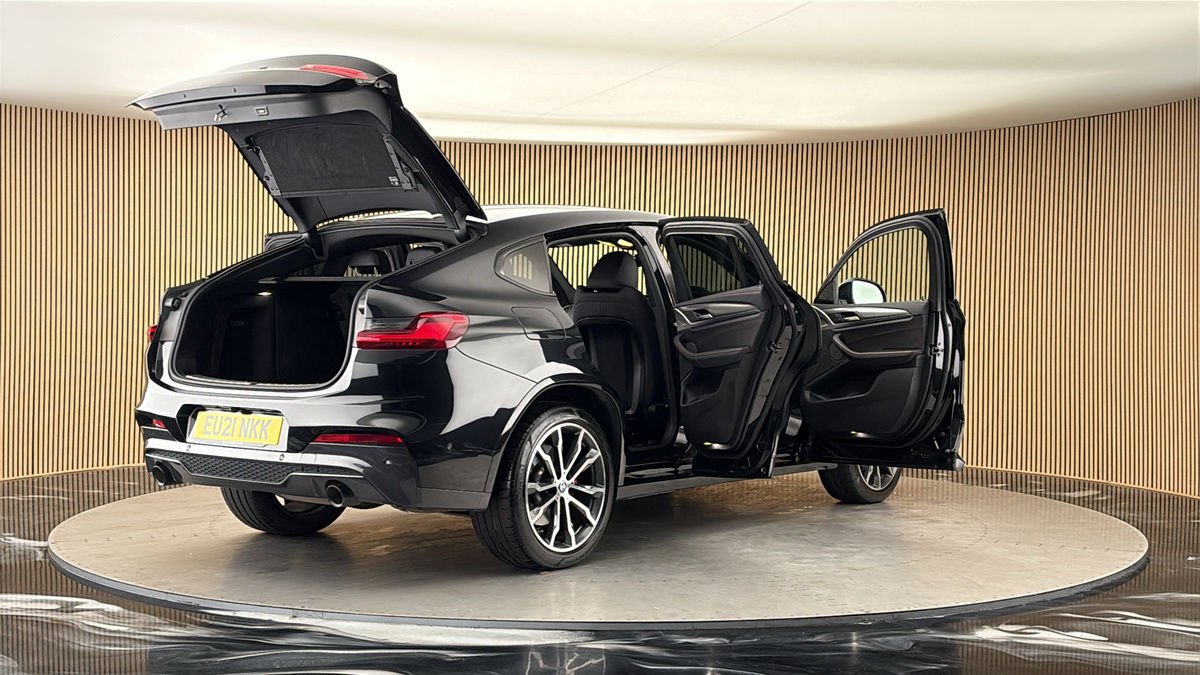 More views of BMW X4