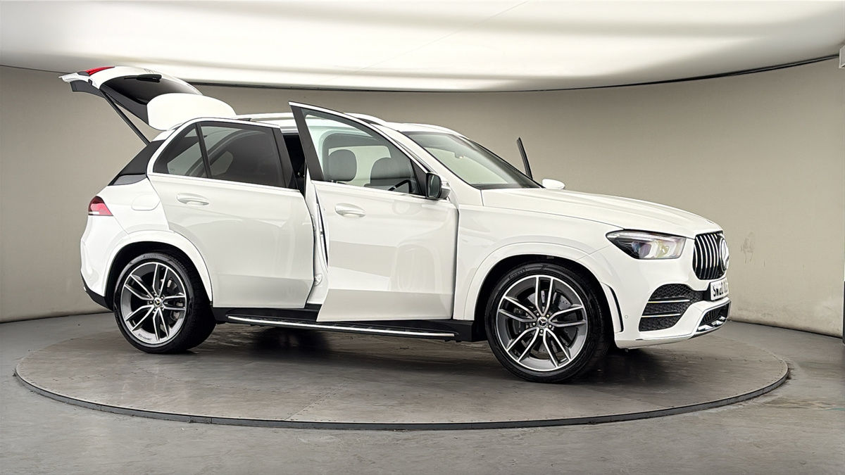 More views of Mercedes-Benz GLE