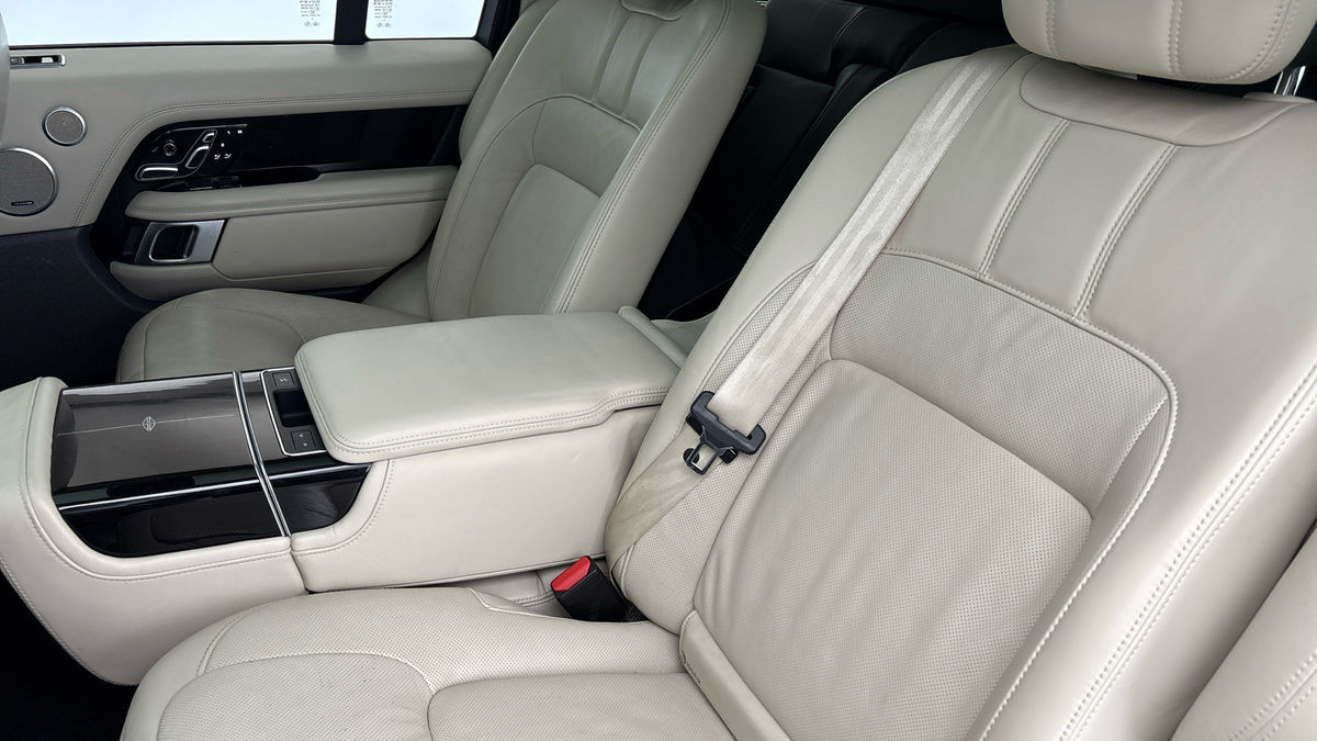 Land Rover Range Rover Image 9