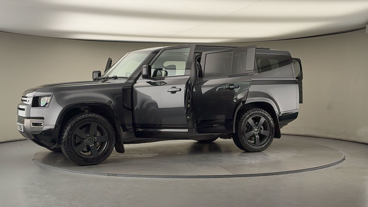More views of Land Rover Defender 130