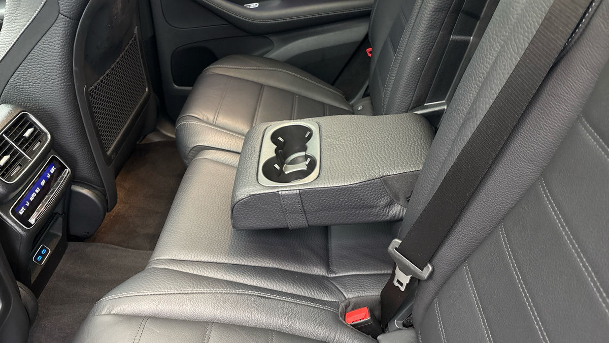 Mercedes-Benz GLE Image 9
