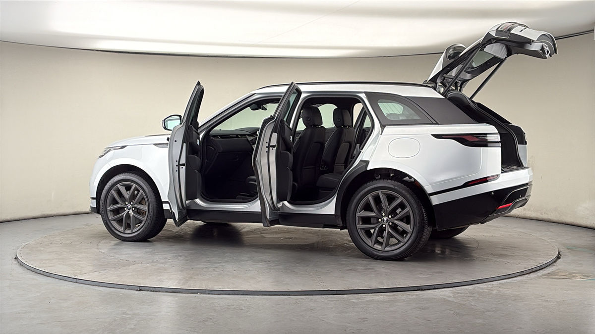 More views of Land Rover Range Rover Velar