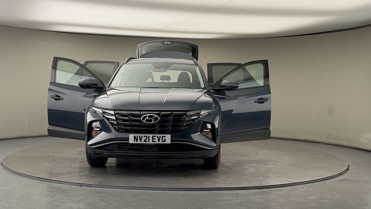 More views of Hyundai TUCSON