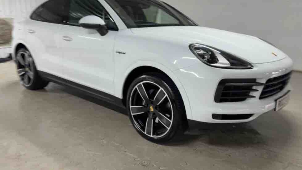 More views of Porsche Cayenne