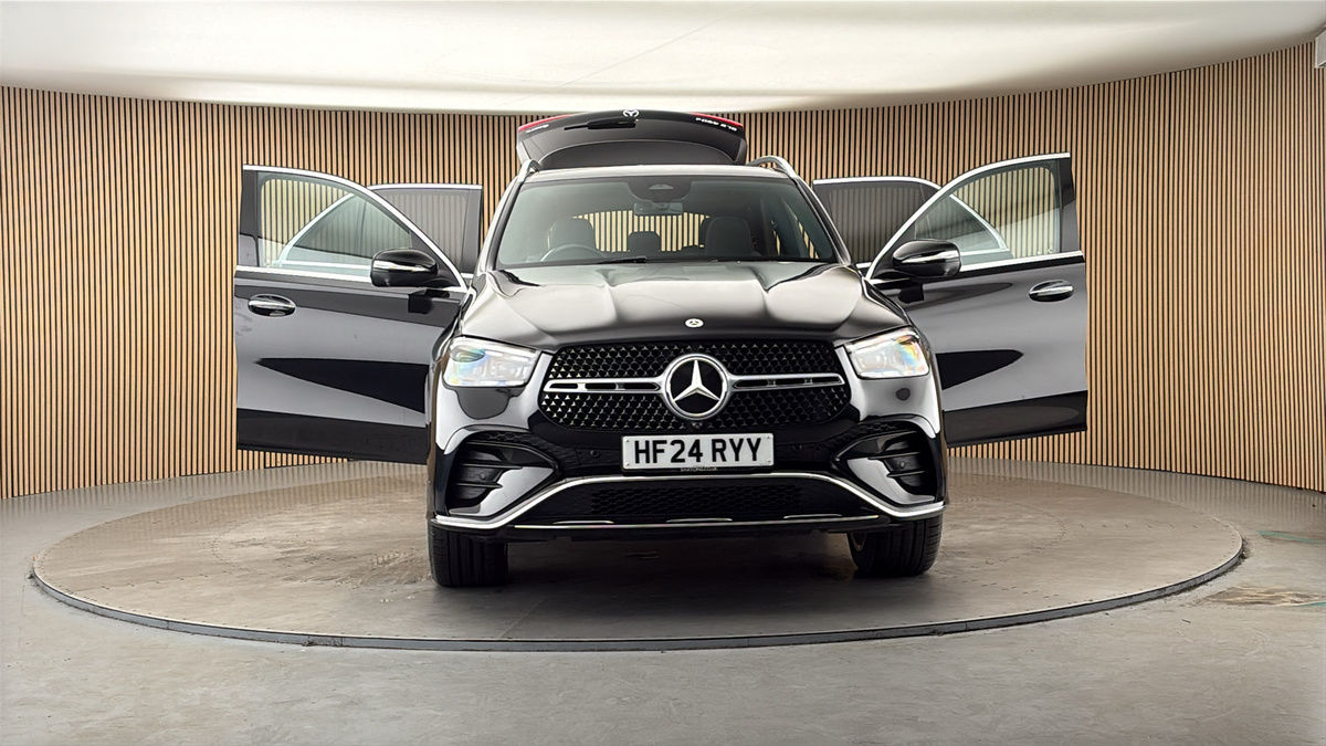 More views of Mercedes-Benz GLE