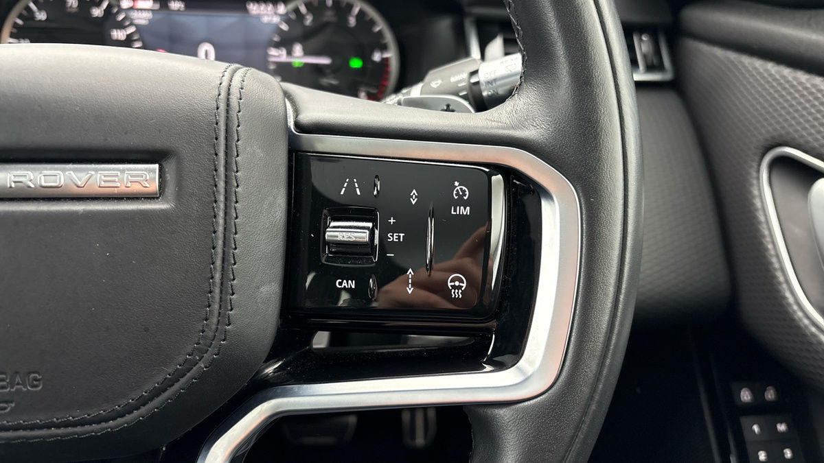 Land Rover Range Rover Velar Image 14