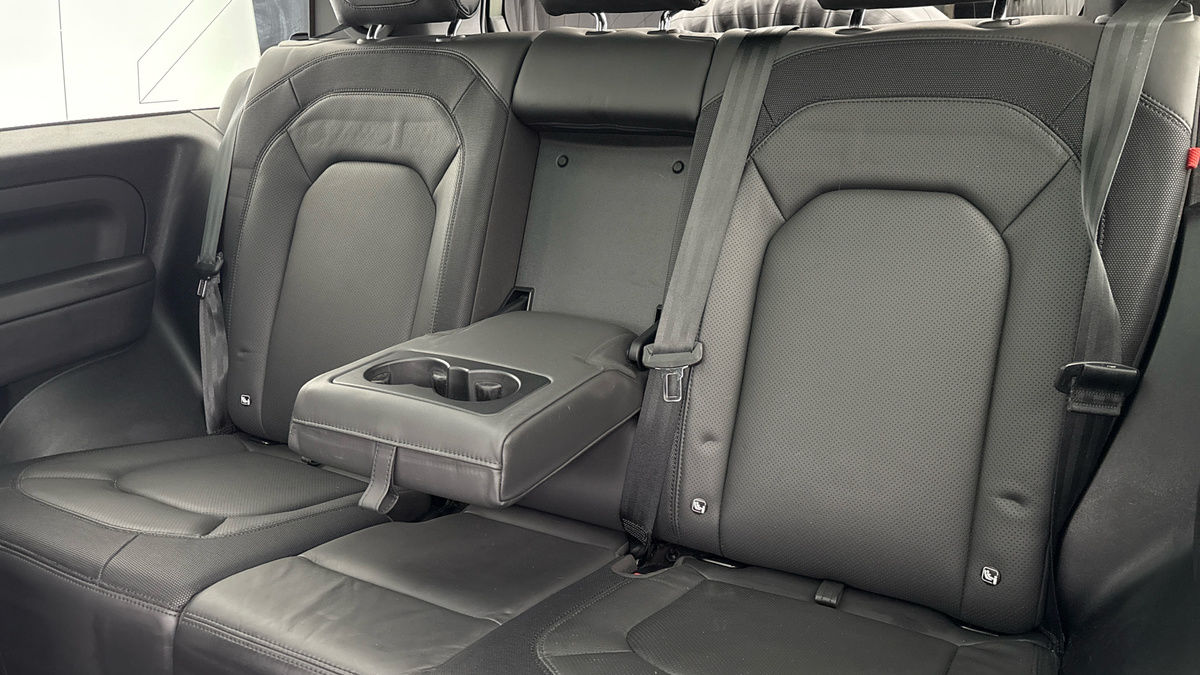 Land Rover Defender 90 Urban Image 9