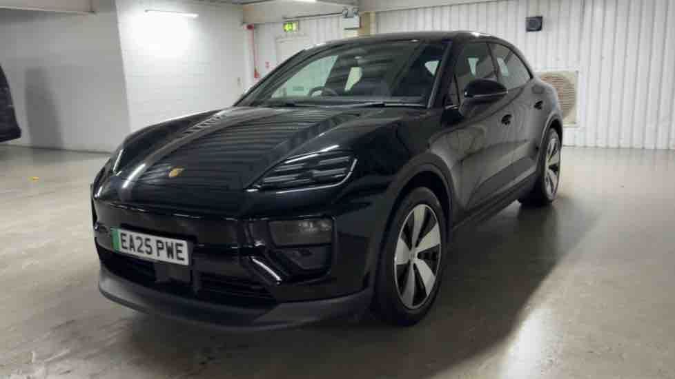 More views of Porsche Macan