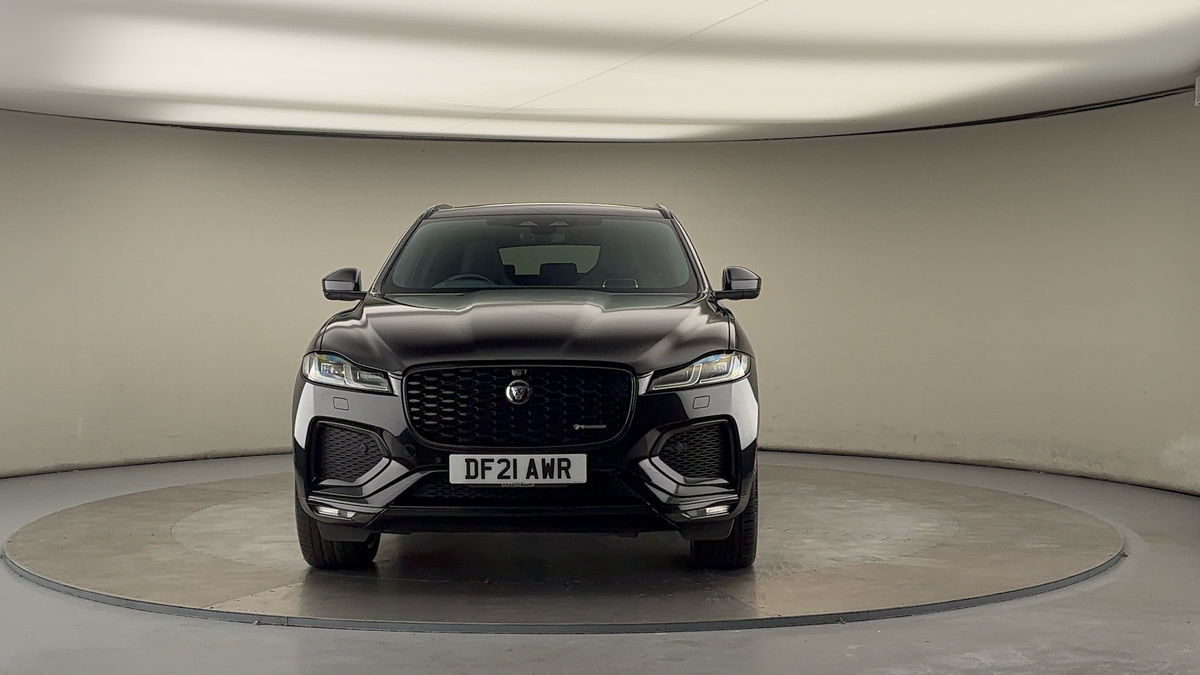 Jaguar F-PACE Image 3