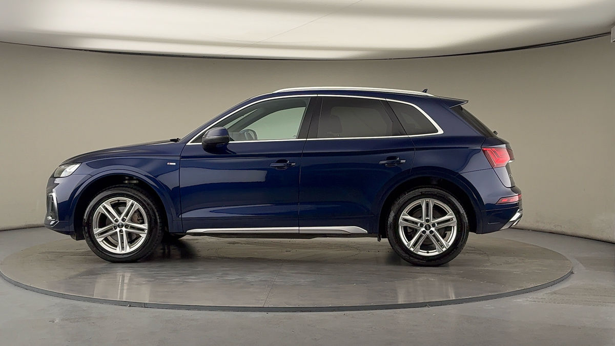 More views of Audi Q5