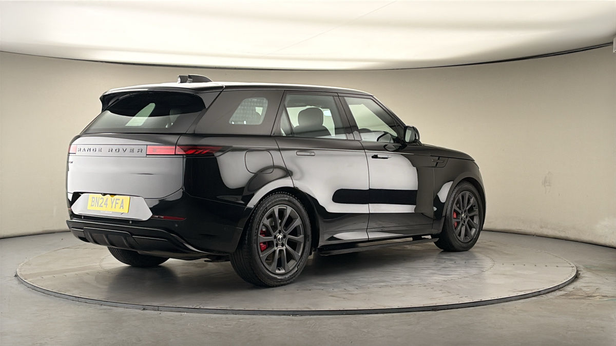 Land Rover Range Rover Sport Image 21