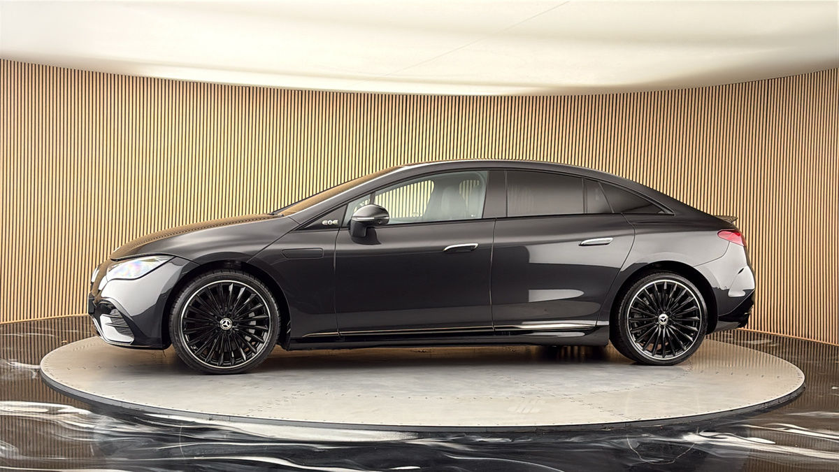 More views of Mercedes-Benz EQE