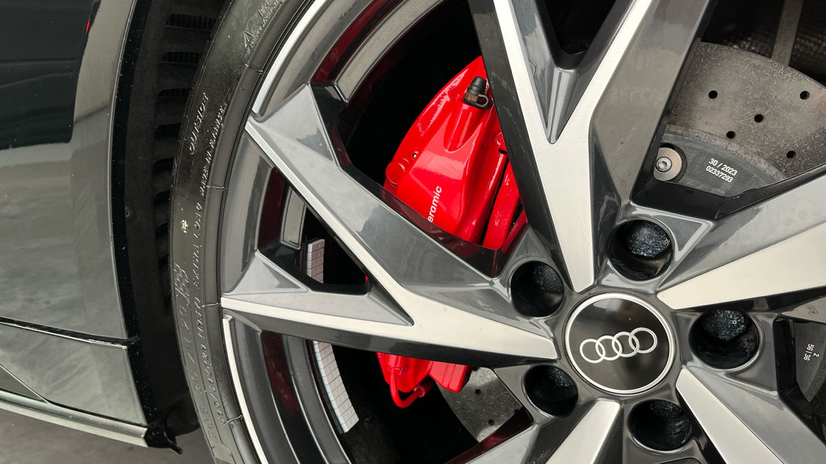 Audi R8 Image 27