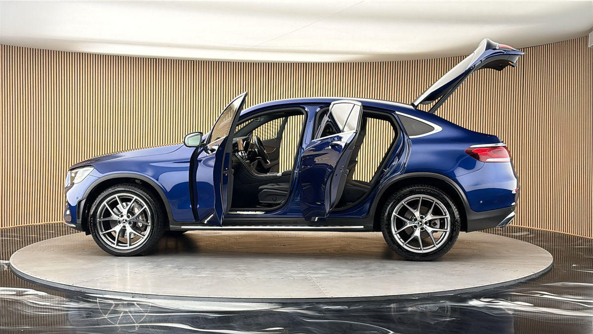 More views of Mercedes-Benz GLC